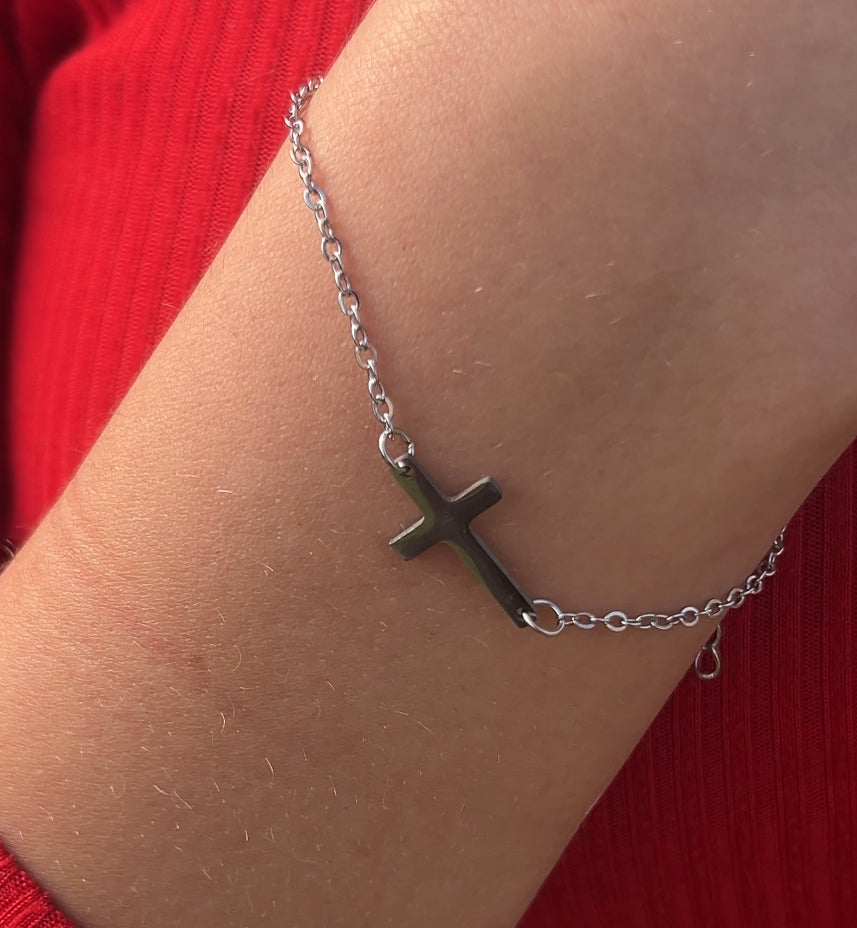 ✨Grace in Faith™ Cross Bracelet (Silver & Gold)