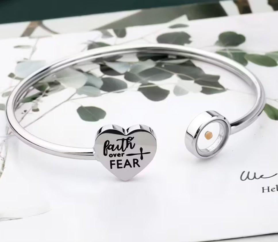 💛 Mustard Seed Faith™ Bracelet – Faith Over Fear (Gold & Silver)